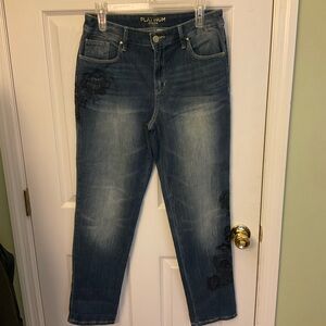 Chicos Size 0.5 Blue Jeans with Black Floral Embroidery
